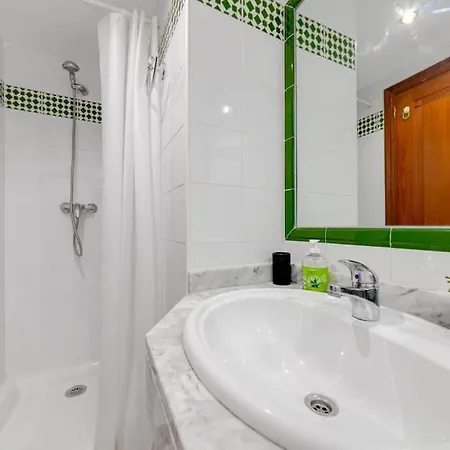 Amazing With Sea Views Торевьиа